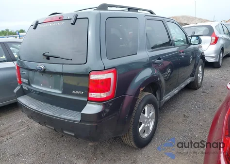 2009 Ford Escape Xlt z USA, uszkodzony, nr VIN 1FMCU93G39KB28146